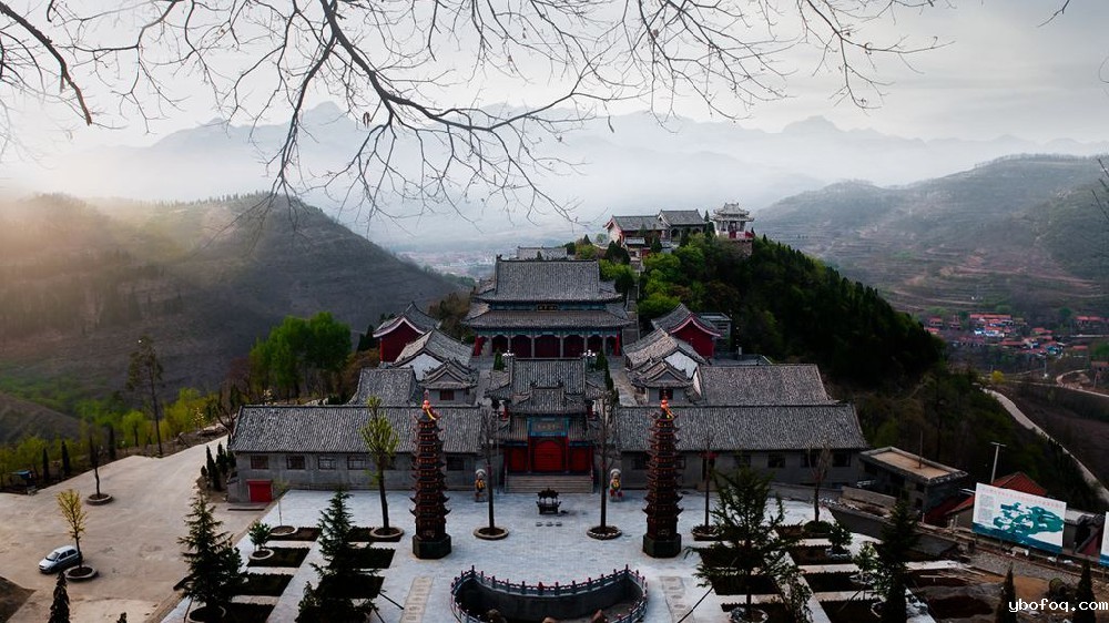 八宝灵山寺